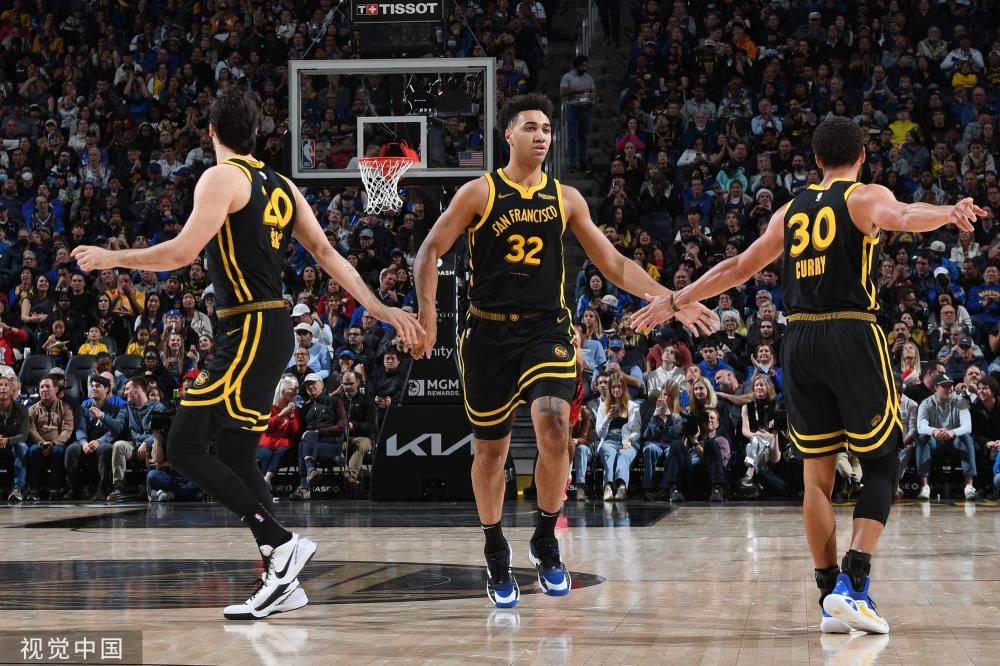 一支球队的 一支球队的