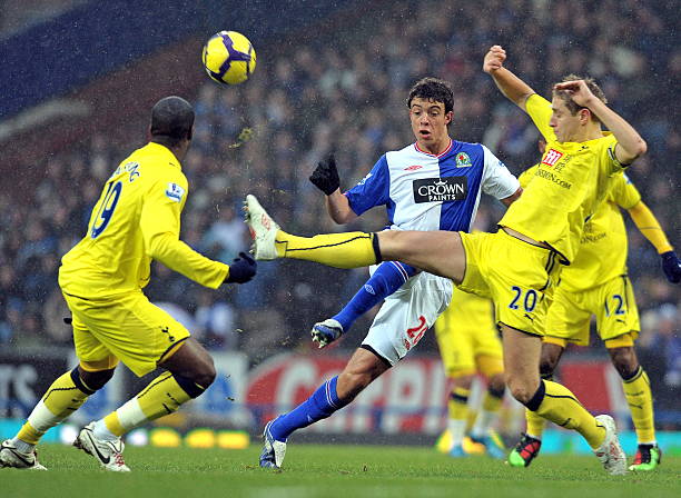 转会市场中 转会市场中